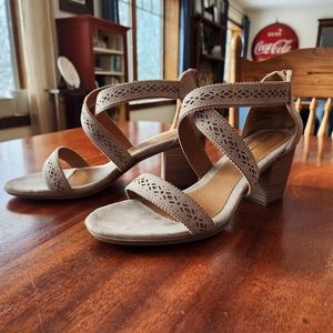 Cloud Walkers Strappy Block Heel 10 Wide